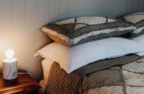 Onaero Cottage | Onaero s Quaint Little Cottages
