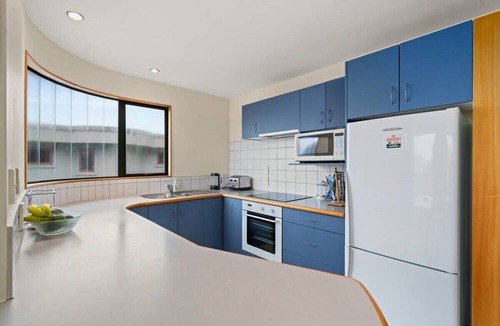 Mount Maunganui House | Beachfront Townhouse w/Breathtaking Ocean Views