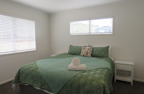 Merita House | HIlltop View