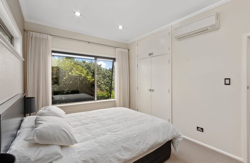 Poraiti House | Slice of Heaven - Napier Holiday Home