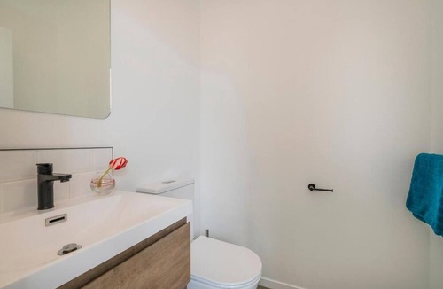 Tairua House | Tairua Luxury Views - perfect to explore the Coromandel