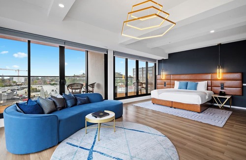 Mount Roskill Hotel | Soho Hotel Auckland