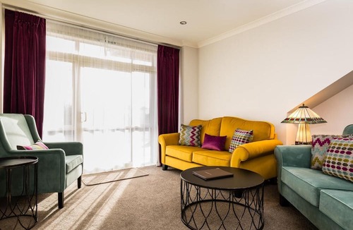 Napier Hotel | Pebble Beach Motor Inn