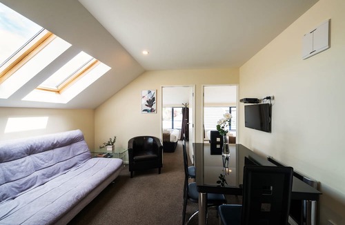 Riccarton Hotel | 123 Motel