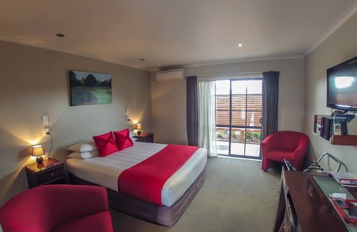 Hamilton East Hotel | Albert Court Motor Lodge