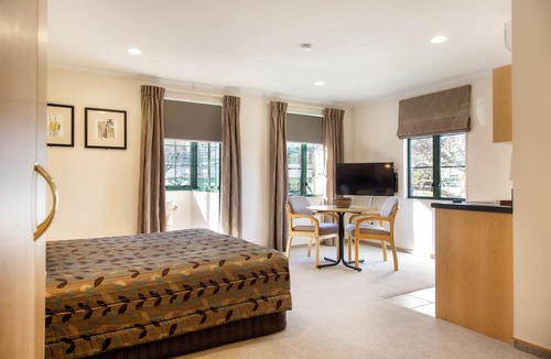 Greenlane - Ellerslie Hotel | Greenlane Manor Motel