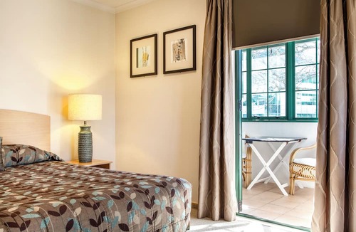 Greenlane - Ellerslie Hotel | Greenlane Manor Motel