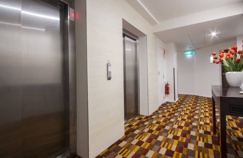 Newton Hotel | VR Queen Street - Hotel & Suites