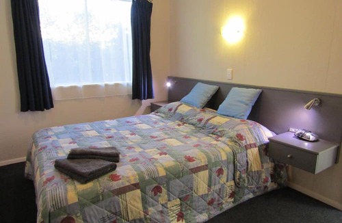 Waikawa Bay Hotel | Beachside Sunnyvale Motel