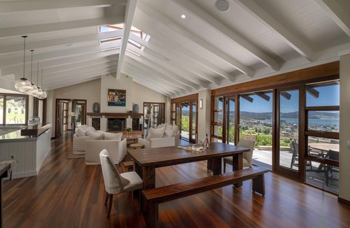 Cooks Beach Bed & Breakfast | Mercury Ridge