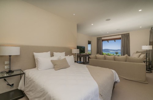 Cooks Beach Bed & Breakfast | Mercury Ridge