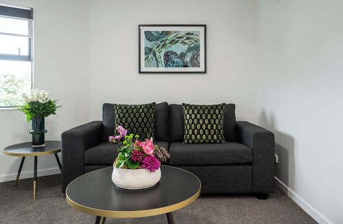 Hillsborough Hotel | Solsen Flexi Stay & Motel