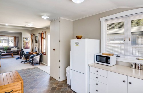 Hastings House | Harriett – Hastings Holiday Home