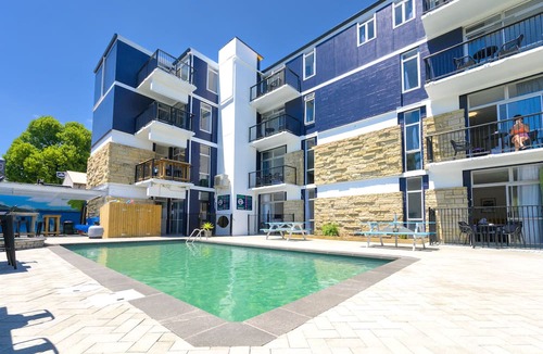 Rotorua Hotel | Urban Lounge Sleepery, SureStay Collection by BW