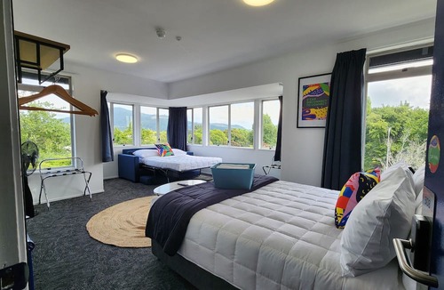 Rotorua Hotel | Urban Lounge Sleepery, SureStay Collection by BW