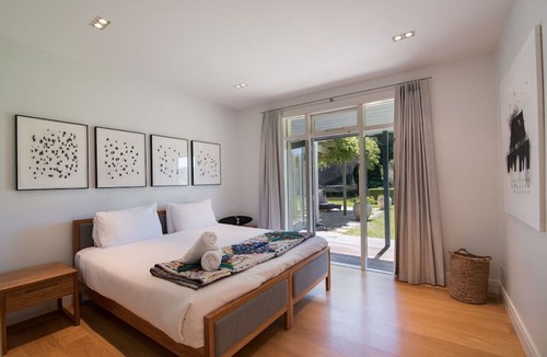 Arthur's Point House | The Point - Villa by the river