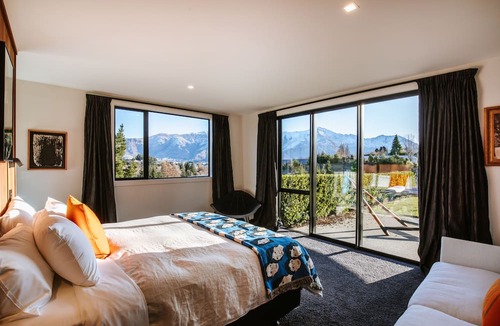 Wanaka House | Mt Roy Terrace - Art House