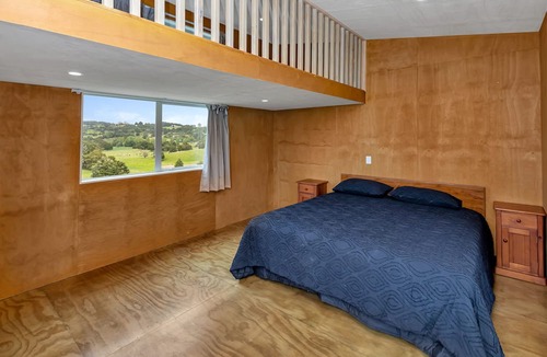Kerikeri House | Waimate Farmstay - Kerikeri Holiday Home