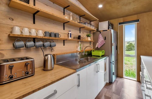 Kerikeri House | Waimate Farmstay - Kerikeri Holiday Home