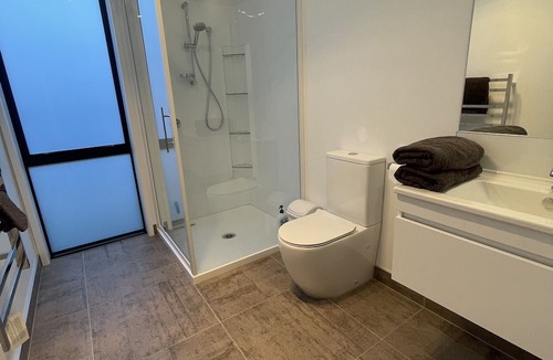 Tauranga House | Welcome to Oioi Holiday Home