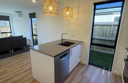 Tauranga House | Welcome to Oioi Holiday Home