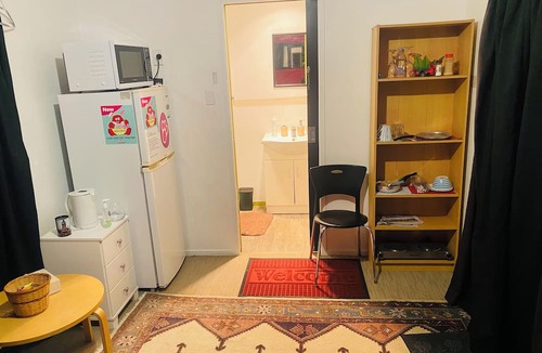 Te Puke Cabin | Safe and Secure - Central Te Puke