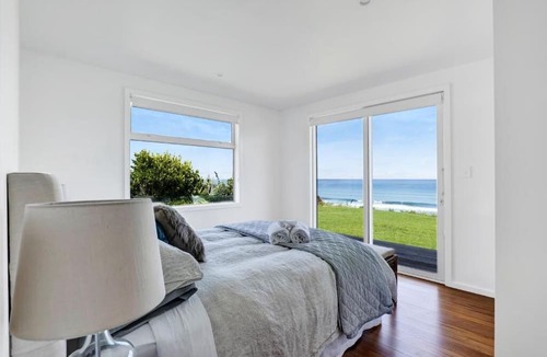 Mokau House | Mōkau Beach House