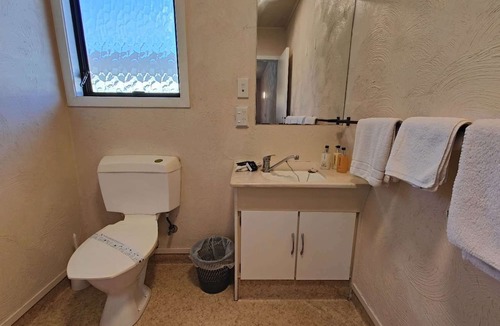 Hamilton North Hotel | Kings Court Motor Lodge