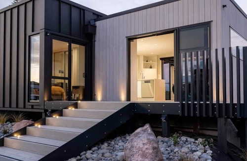 Pukehina House | 690A Pukehina - Whare Iti