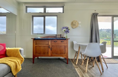 Tolaga Bay House | Tolaga Treasure