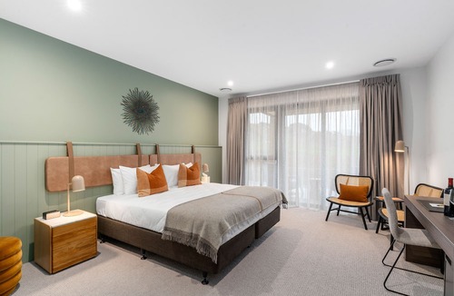 Te Akau Cabin | Te Karaka Lodge