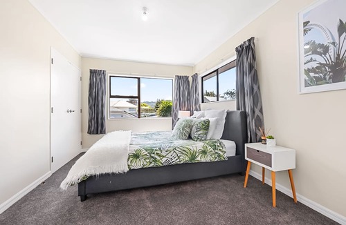 Waterloo Apartment | Spacious 2 Bedroom Townhouse