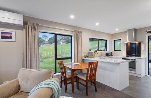 Swanson House | Restful Country Getaway Nr Trust Arena