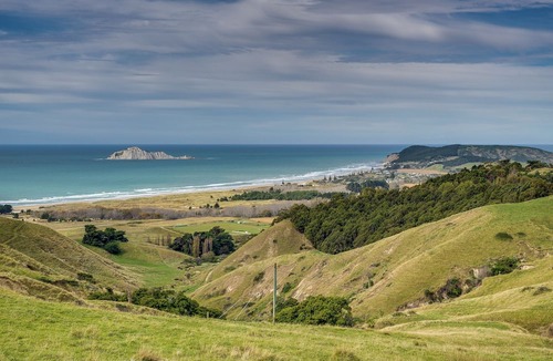 Waimarama House | Coastal Haven – Waimarama Holiday Home