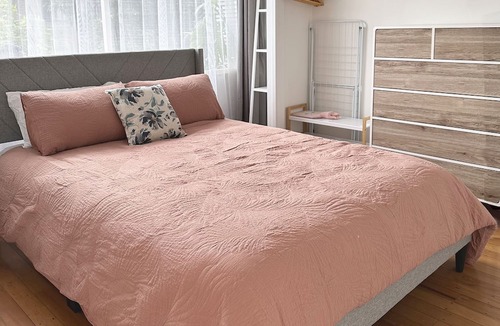 Mount Eden Apartment | Home on the Grange - Mt Eden