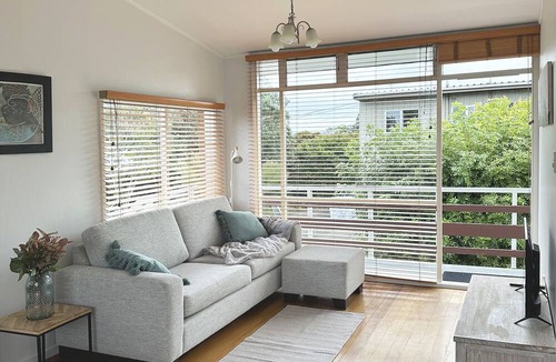 Mount Eden Apartment | Home on the Grange - Mt Eden