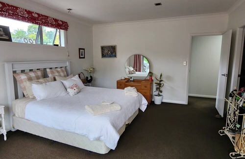 Cambridge House | Field Days Accommdation