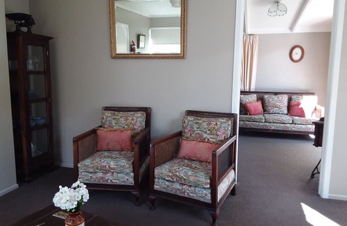 Coromandel Cottage | Jaed Cottage - Set on Sunny & Serene 1.75 Acres. Close to Town/wi-fi