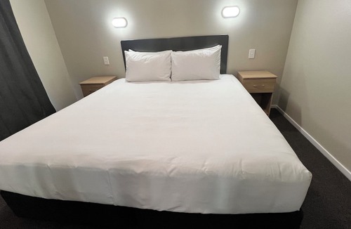 Westshore Hotel | Marineland Motel
