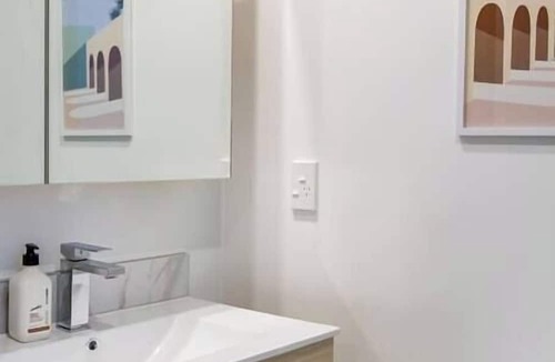New Brighton House | Beach Front Abode- 2 Bed 2 Bath