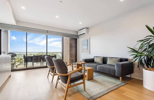 Grey Lynn Apartment | Stunning 2-bedroom penthouse