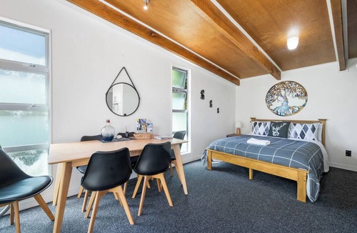 Turangi House | Kopu Cottage - Turangi Holiday Home