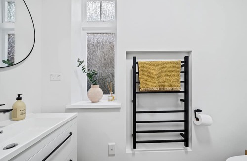 Wellington House | Capital Charm – Wellington Holiday Unit
