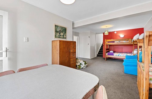 Rotorua House | Rooftops Rotorua - 4 Bedrooms, 2 Bathrooms