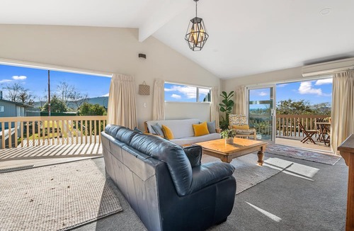 Rotorua House | Rooftops Rotorua - 4 Bedrooms, 2 Bathrooms