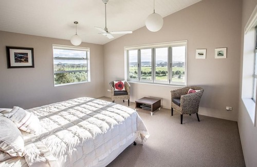 Mangawhai House | Hot Sands Olive Estate - Peaceful haven in a gated community close to estuary and golf courses