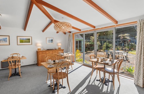 Hokitika Bed & Breakfast | Woodland Glen Lodge