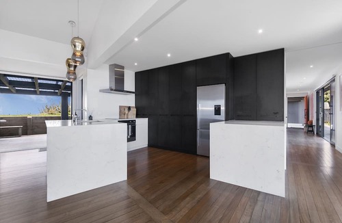 Whangateau House | Whakamaria - Leigh Holiday Home