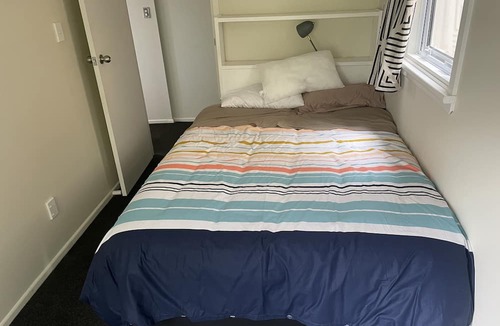 Whanganui House | Great views close to the centre of town