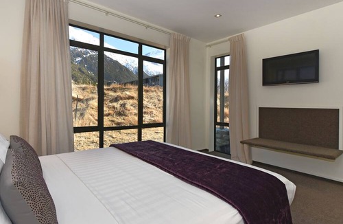 Mount Cook Village Hotel | Aoraki Court Motel